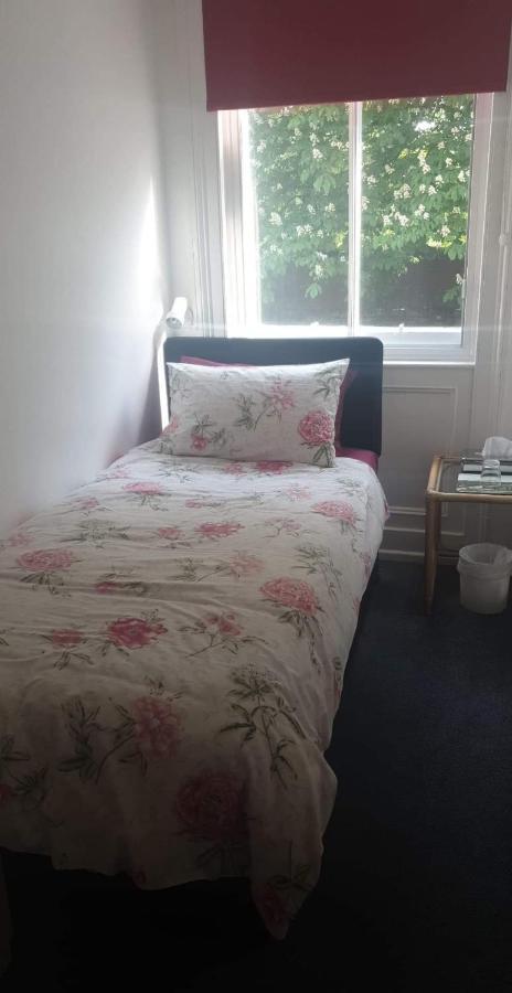 Heath House Bed and Breakfast Dewsbury Buitenkant foto