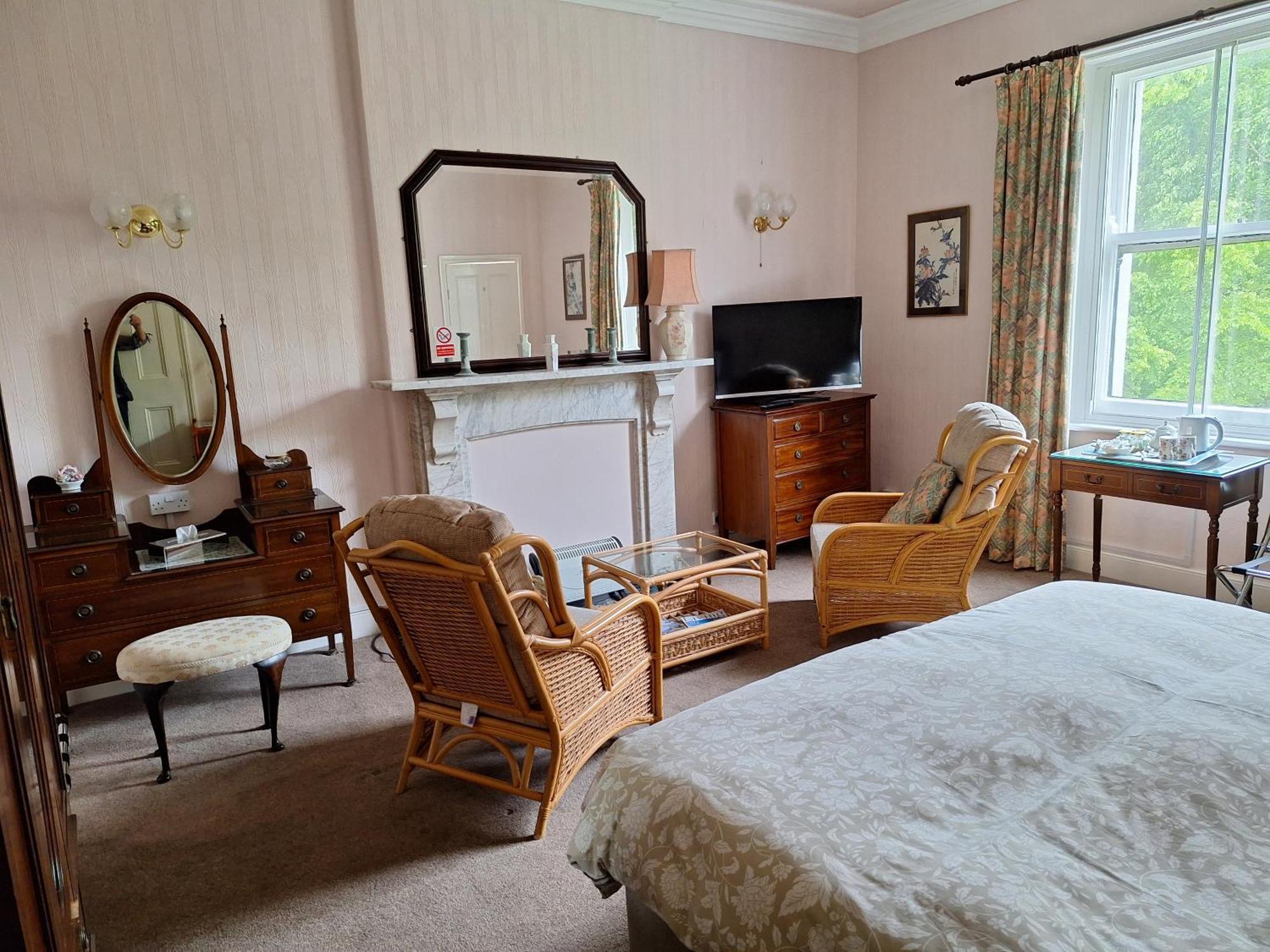 Heath House Bed and Breakfast Dewsbury Buitenkant foto